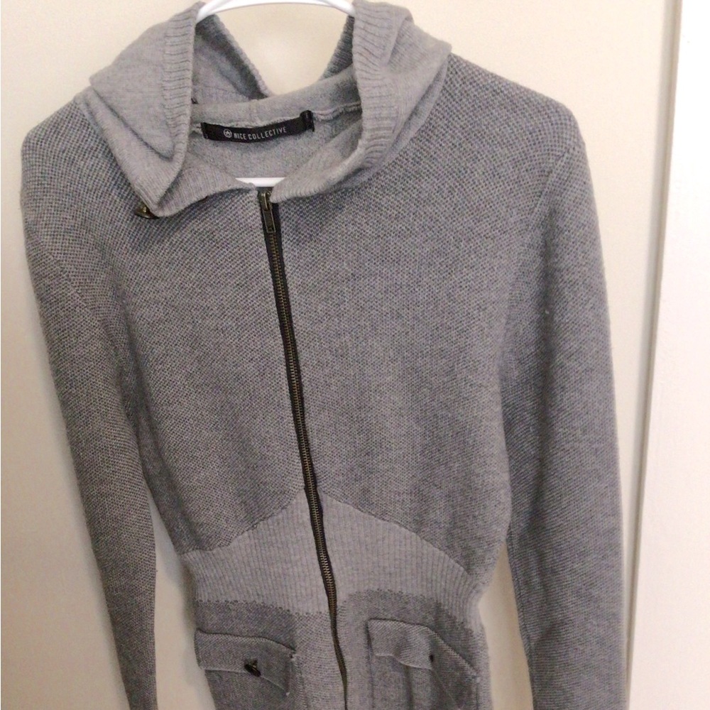 Women merino wool jacket with hood,Nice collective brand,size 3,gray color.